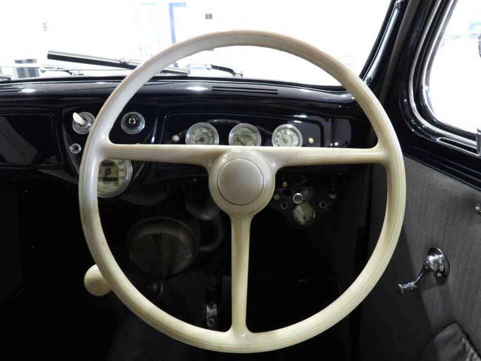 Image 4/10 of Lancia Ardea (1950)