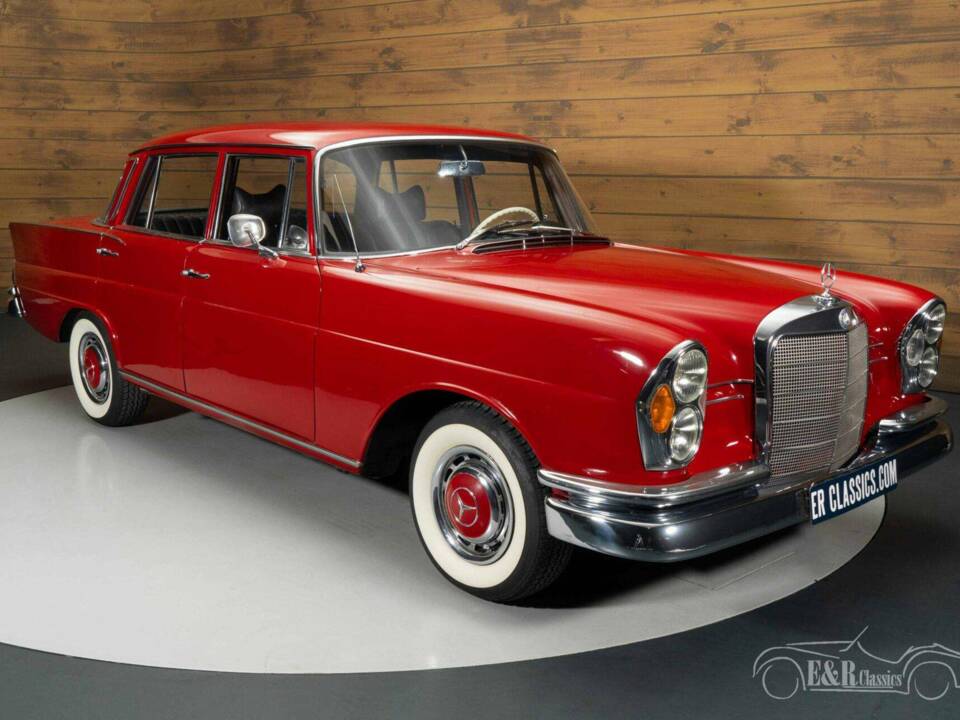 Bild 2/19 von Mercedes-Benz 230 S (1965)