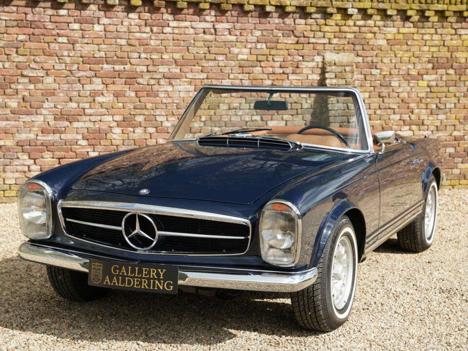 Immagine 24/50 di Mercedes-Benz 280 SL (1969)