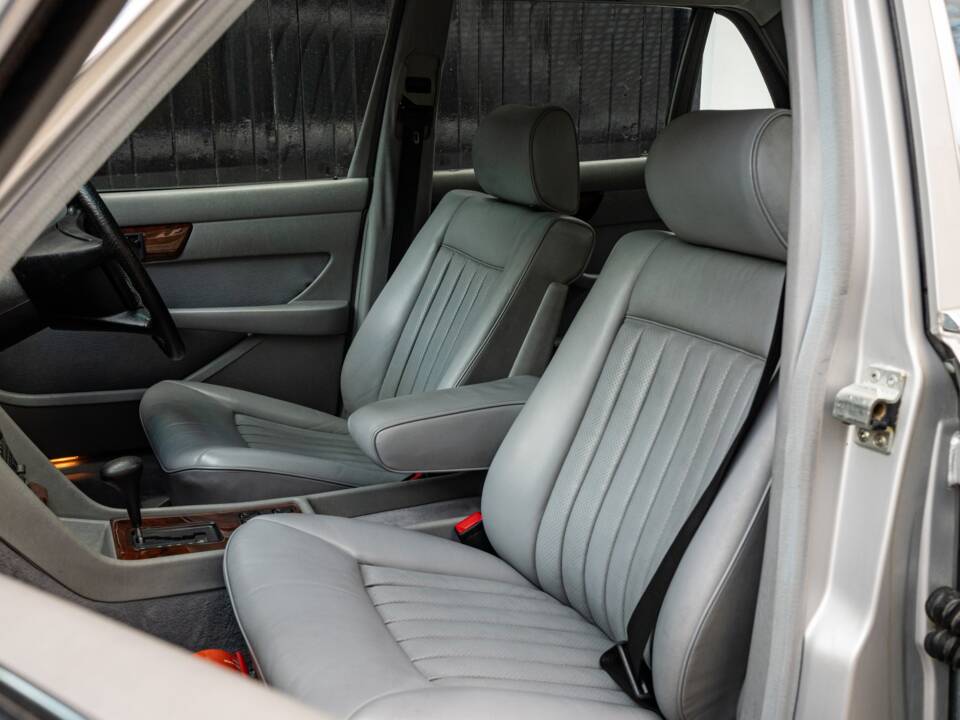 Bild 44/50 von Mercedes-Benz 500 SEL (1984)
