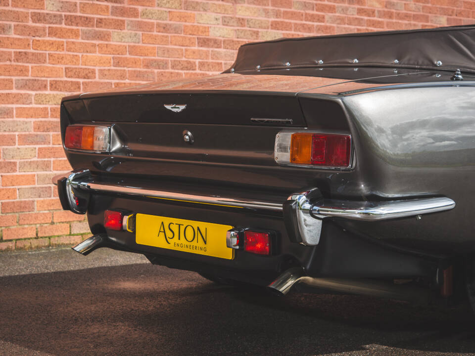 Image 7/31 of Aston Martin V8 EFi Volante (1988)