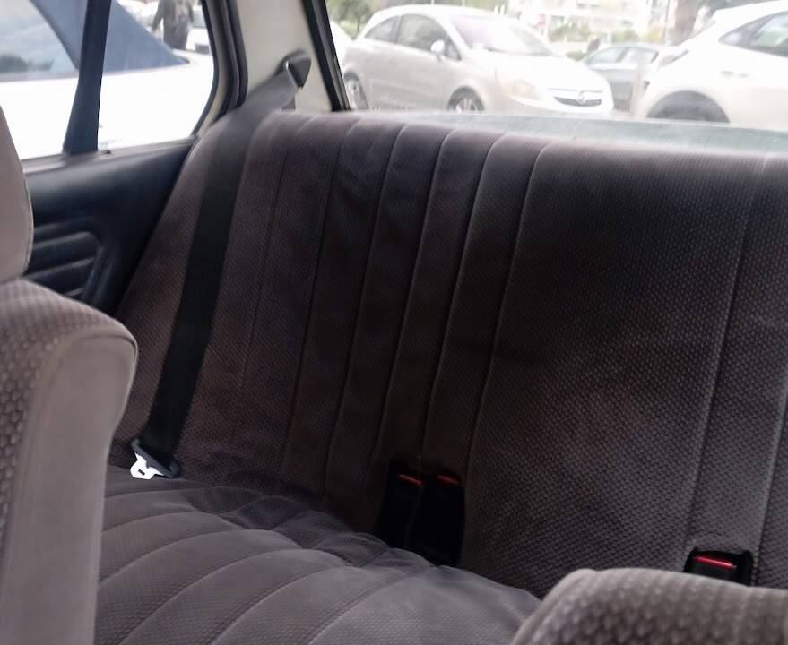 Image 20/51 of BMW 318i (1985)