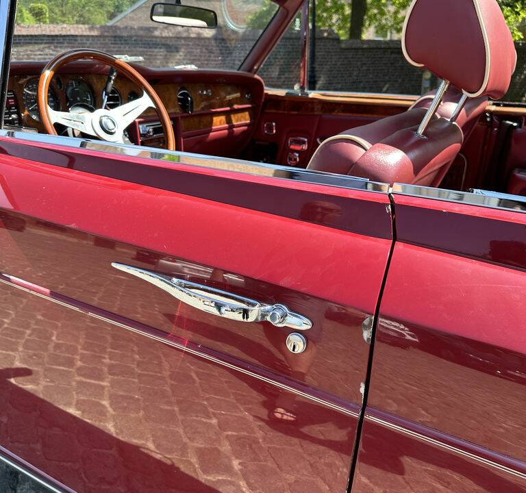 Image 7/8 de Rolls-Royce Corniche I (1978)