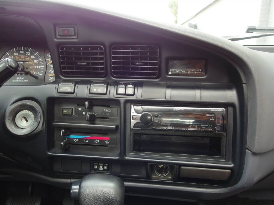 Bild 54/97 von Toyota Land Cruiser FJ80 (1992)