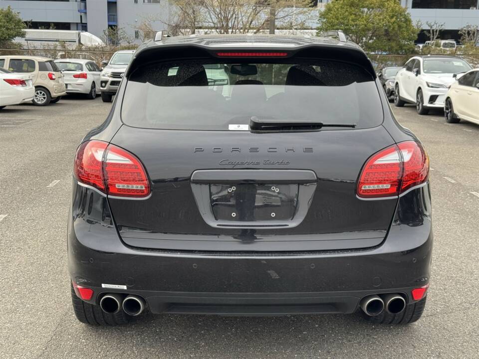 Bild 4/63 von Porsche Cayenne Turbo (2010)
