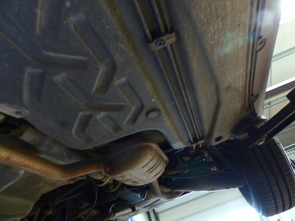 Immagine 50/73 di Mercedes-Benz 190 D 2.5 (1990)