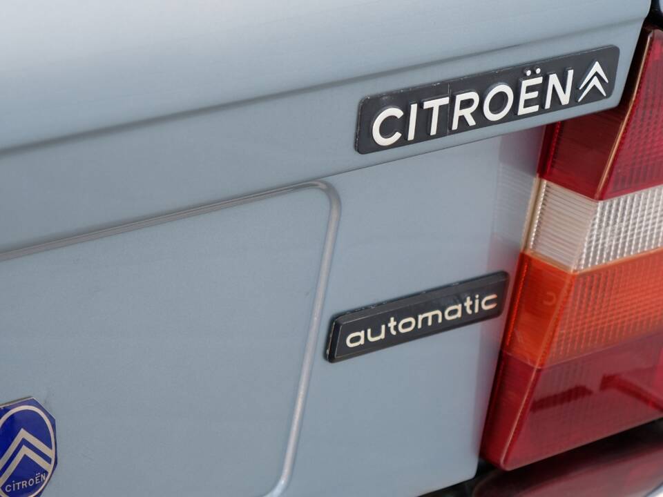 Image 23/69 of Citroën CX 25 Prestige (1984)