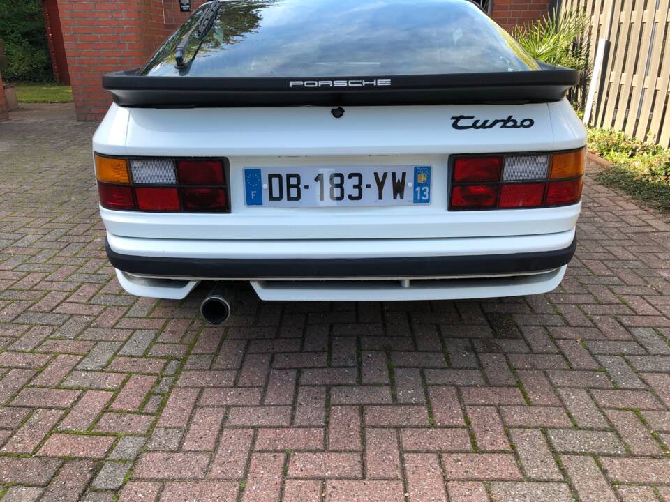 Bild 9/45 von Porsche 944 Turbo (1985)