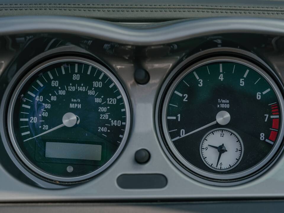 Image 154/185 of BMW Z8 (2001)