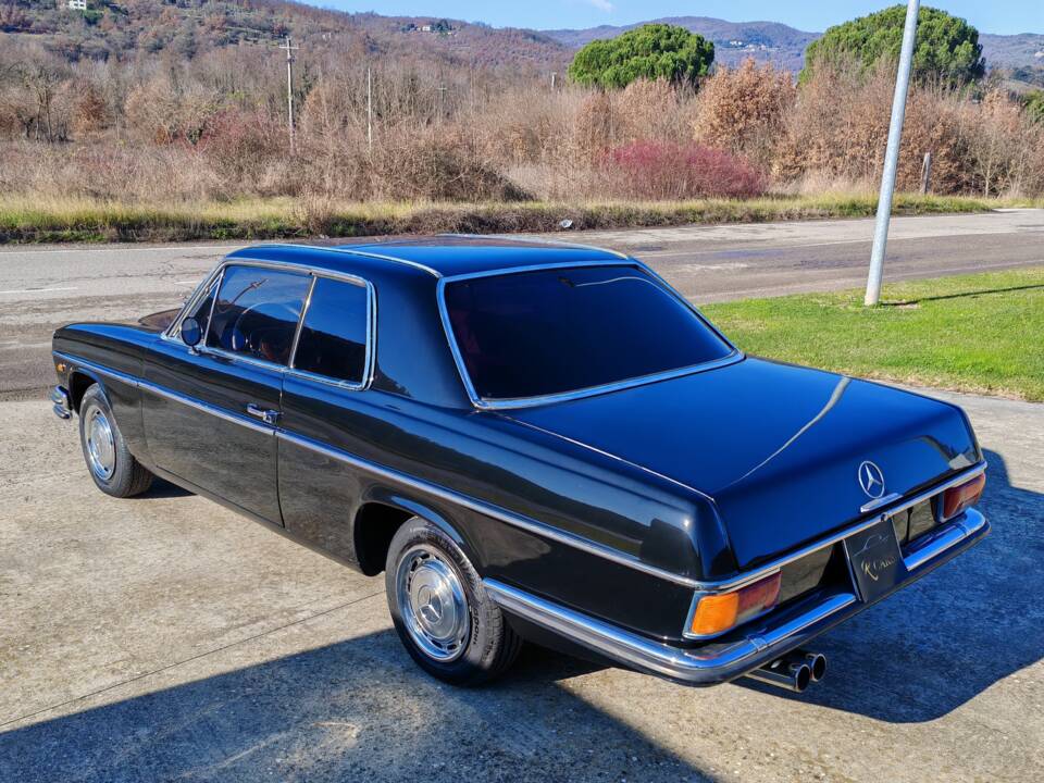 Bild 8/42 von Mercedes-Benz 250 C (1970)