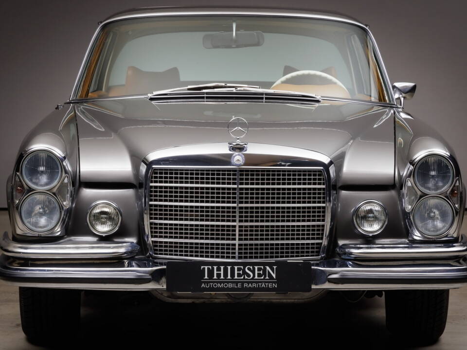 Bild 2/46 von Mercedes-Benz 280 SE 3,5 (1971)