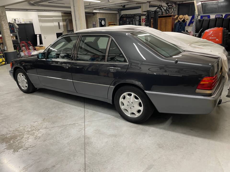 Image 10/45 of Mercedes-Benz 500 SEL (1992)