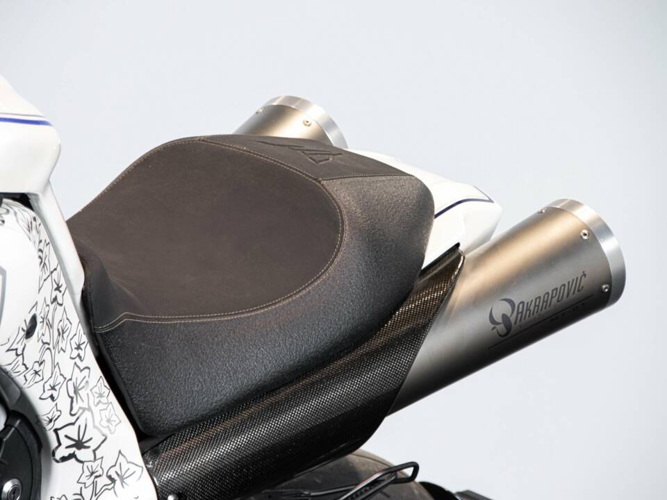 Image 46/50 of Yamaha DUMMY (2007)