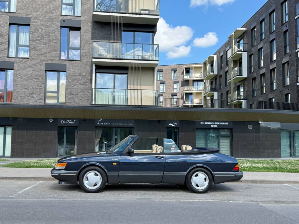 Obraz 10/13 pojazdu Saab 900 Turbo S 16V (1987)