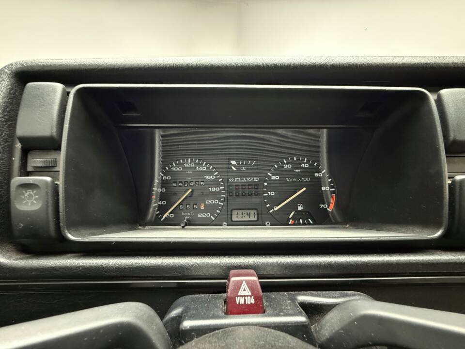 Bild 15/26 von Volkswagen Golf II 1.6 (1990)