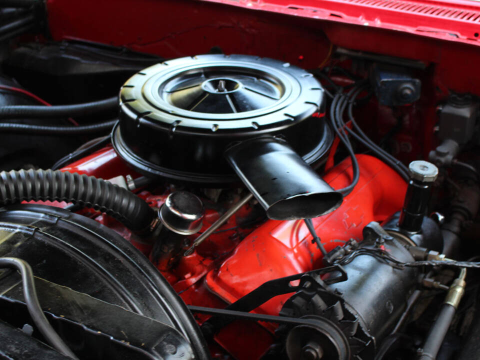 Bild 24/31 von Chevrolet Impala Convertible (1960)