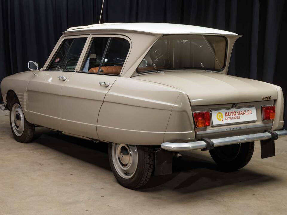 Image 23/60 of Citroën Ami 6 Berline (1969)