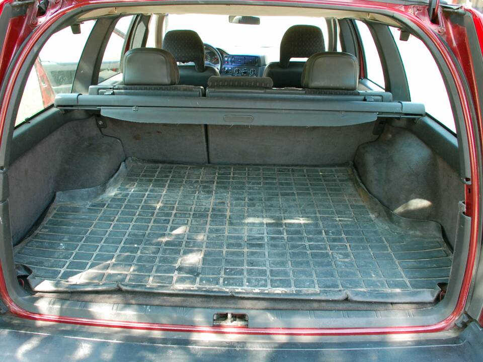 Afbeelding 15/17 van Volvo 850 T-5 (1995)