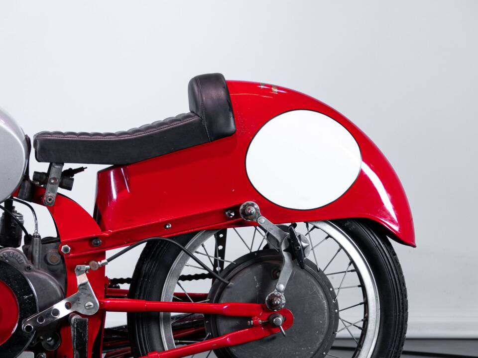 Image 50/50 of Moto Guzzi DUMMY (1948)