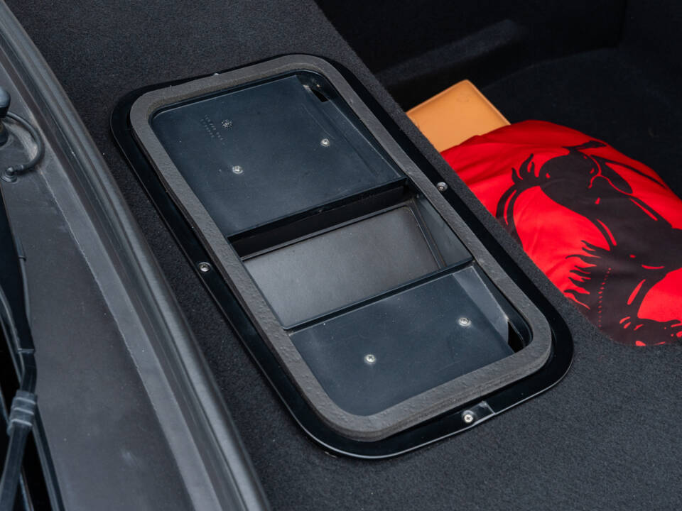 Bild 70/83 von Ferrari F 355 Berlinetta (1996)