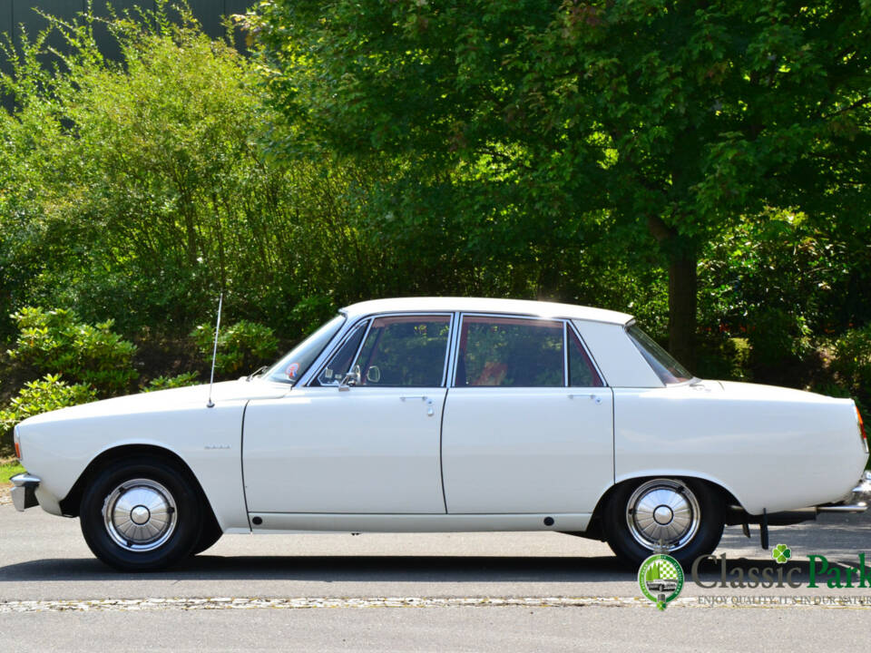 Image 2/50 of Rover 2000 SC (1970)