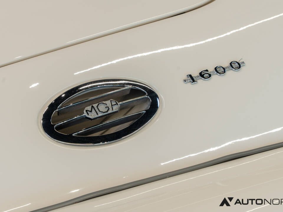 Image 27/65 of MG MGA 1600 (1960)