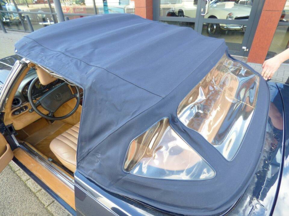 Bild 12/36 von Mercedes-Benz 560 SL (1988)