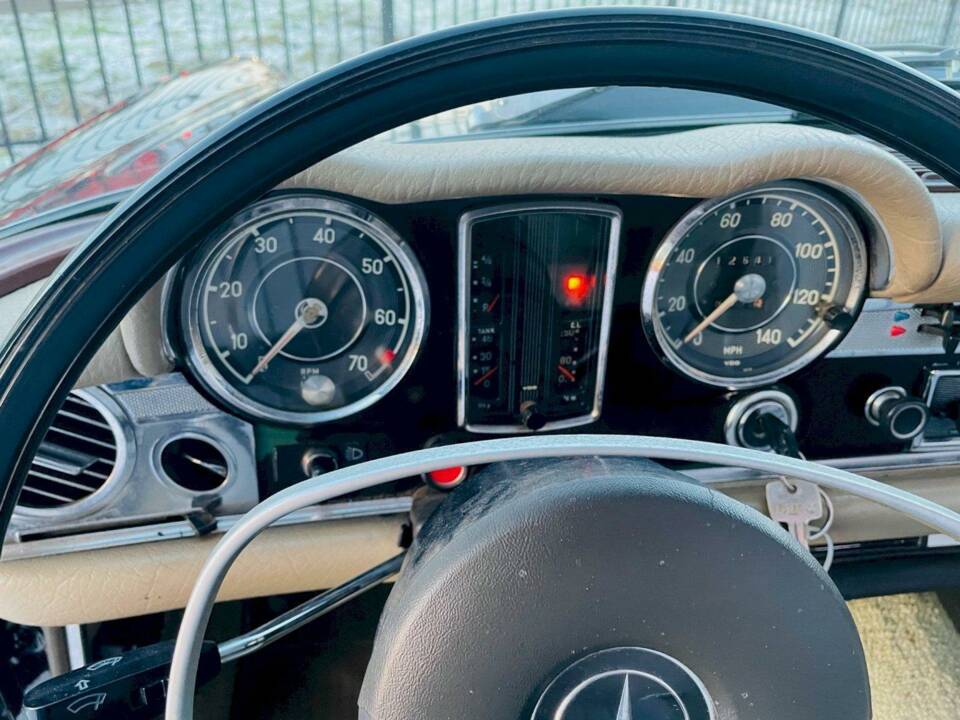 Bild 16/35 von Mercedes-Benz 280 SL (1970)