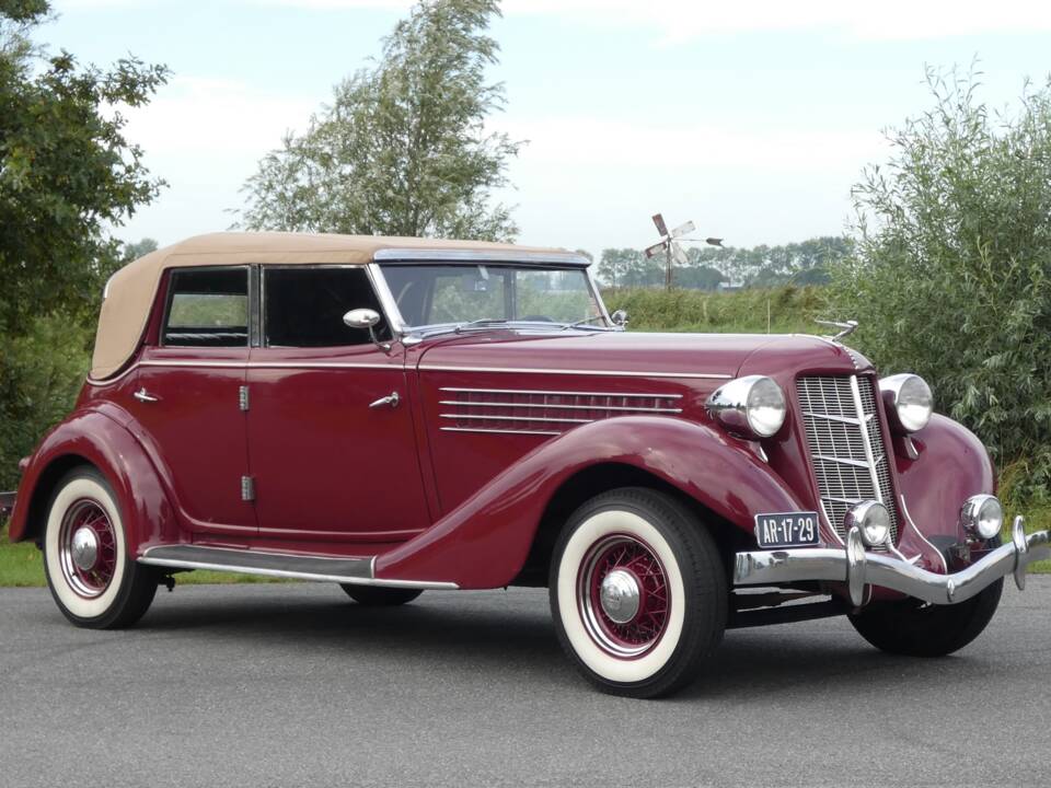 Bild 16/19 von Auburn 851 Supercharged Roadster (1935)