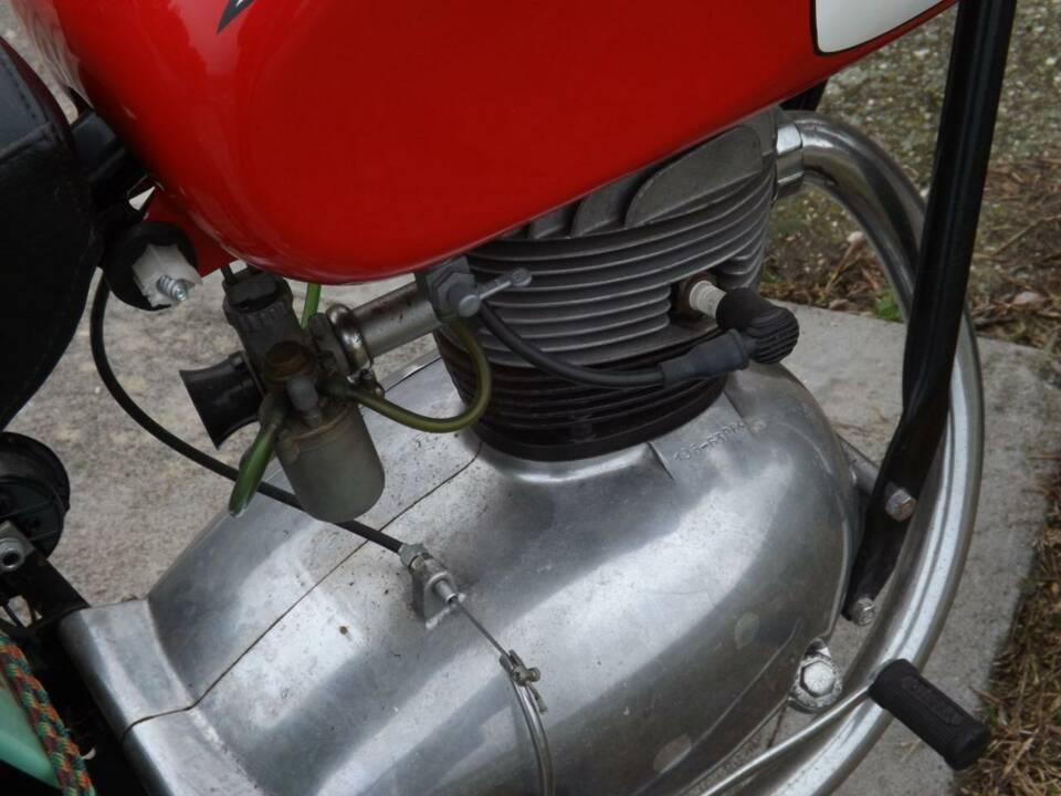 Imagen 24/50 de Gilera 150 Sport (1955)