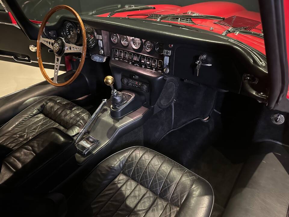 Afbeelding 49/95 van Jaguar XK-E (1970)