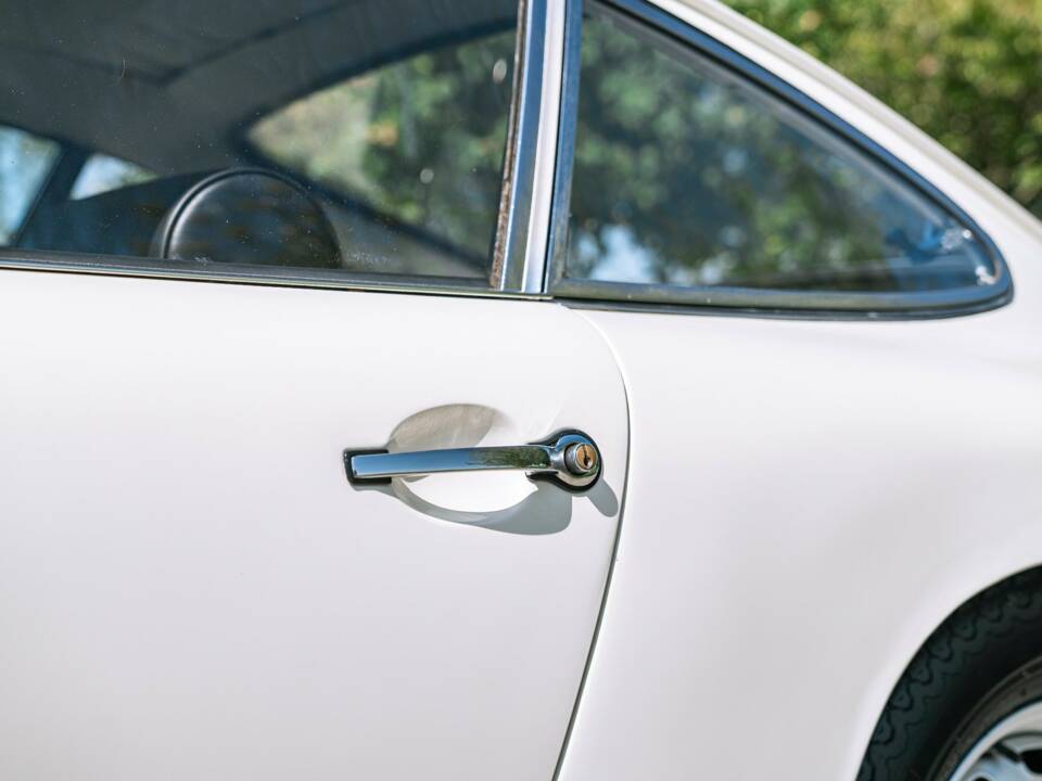 Image 38/50 de Porsche 912 (1966)