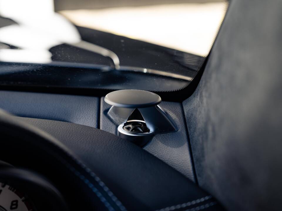 Bild 33/38 von Mercedes-Benz SLS AMG (2011)