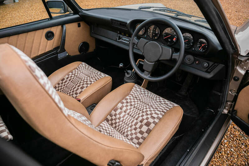 Image 2/50 of Porsche 911 SC 3.0 (1982)