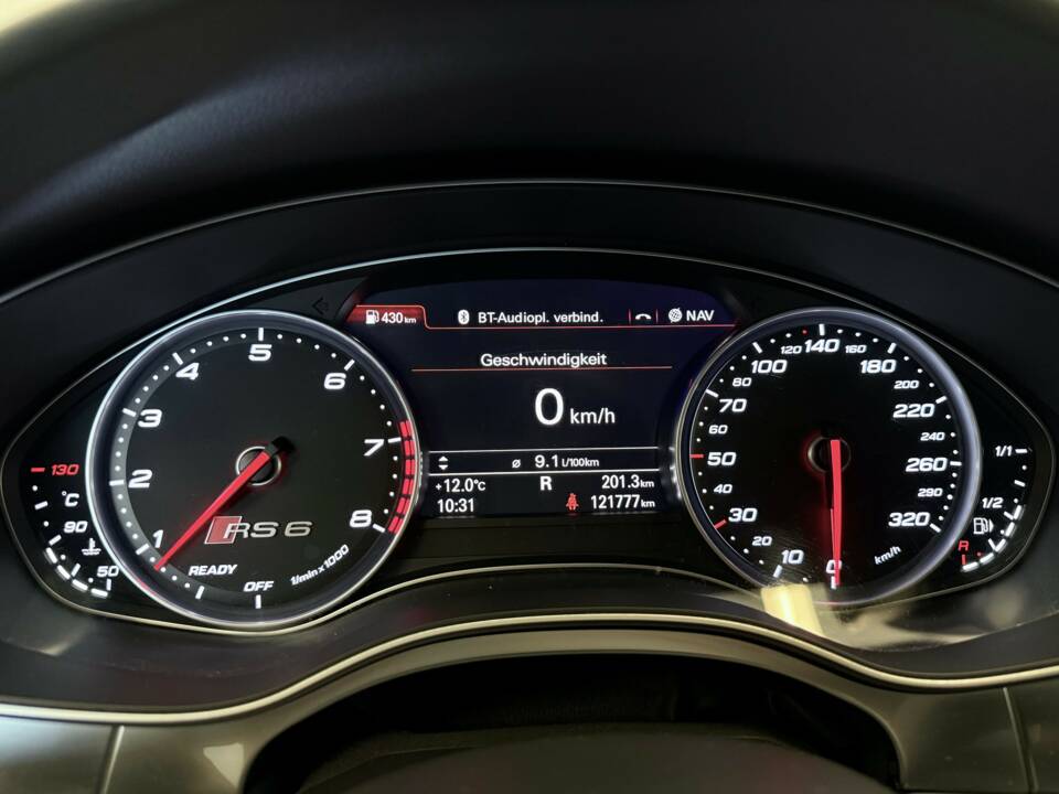Bild 23/28 von Audi RS6 Avant Performance (2017)