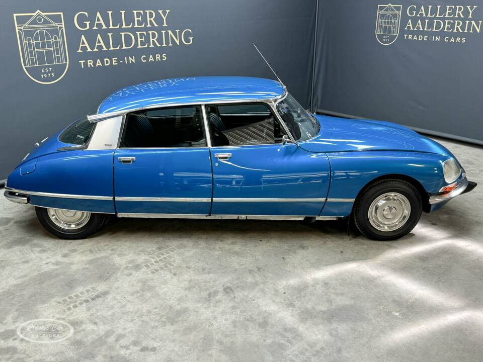 Image 11/46 of Citroën DS 23 Pallas (1973)