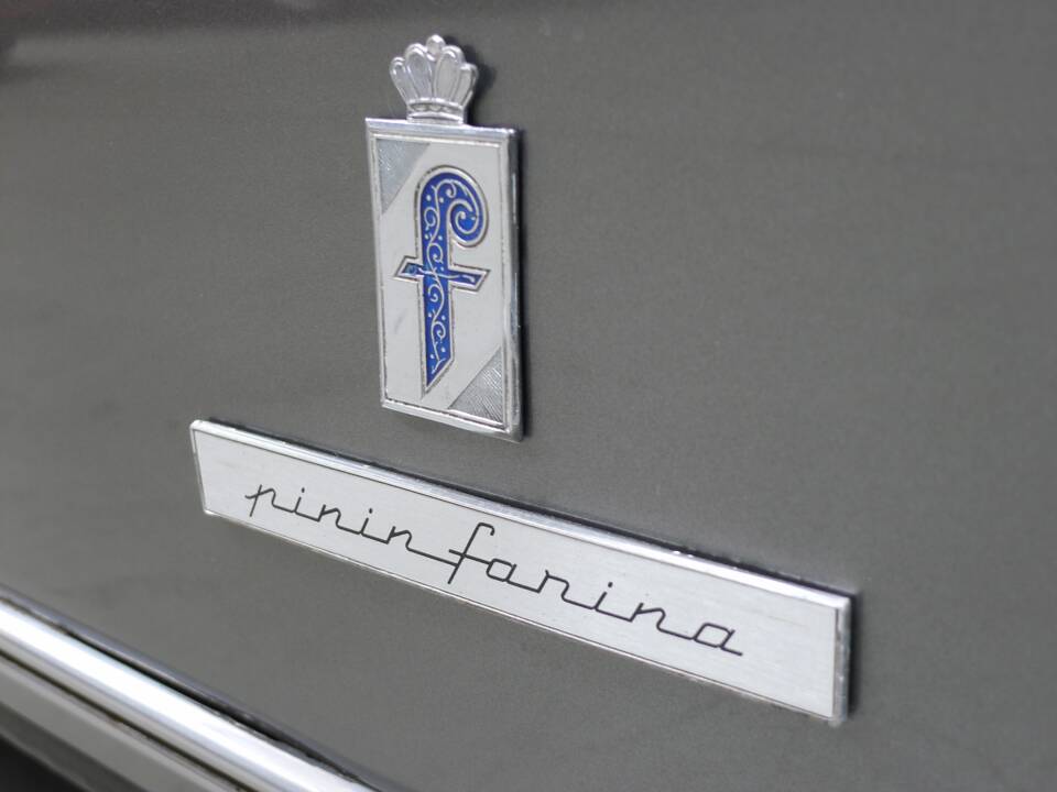 Image 36/44 of FIAT 130 Coupé (1972)
