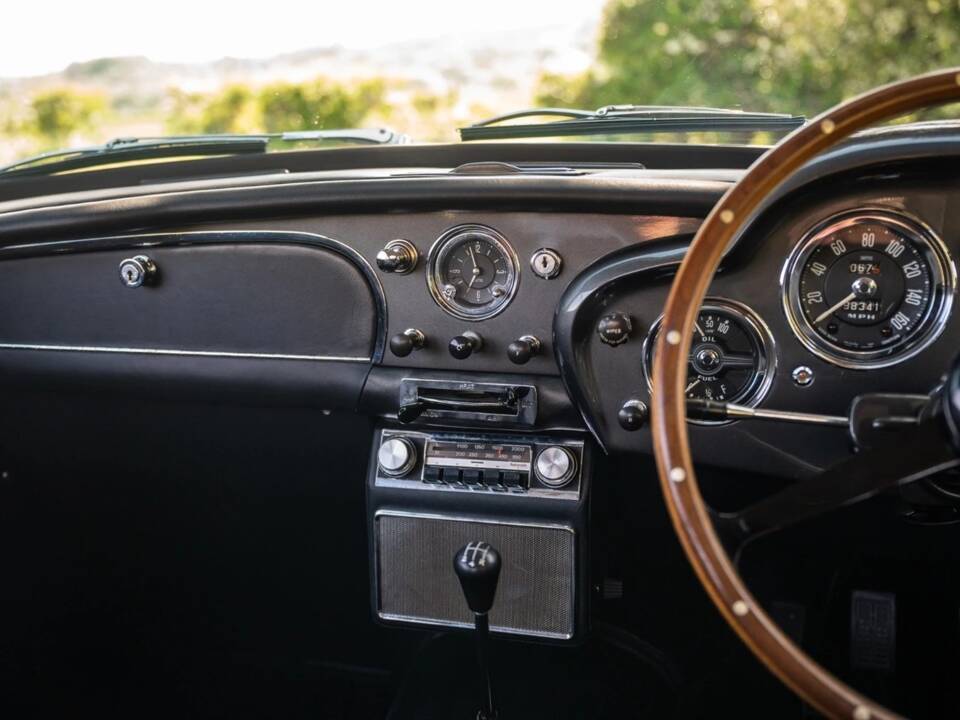 Afbeelding 46/76 van Aston Martin DB 4 (1961)