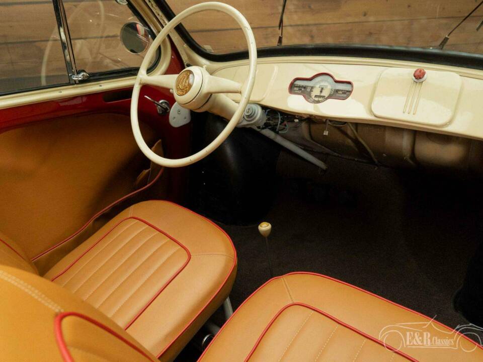 Bild 14/19 von Renault 4 CV Décapotable (1951)