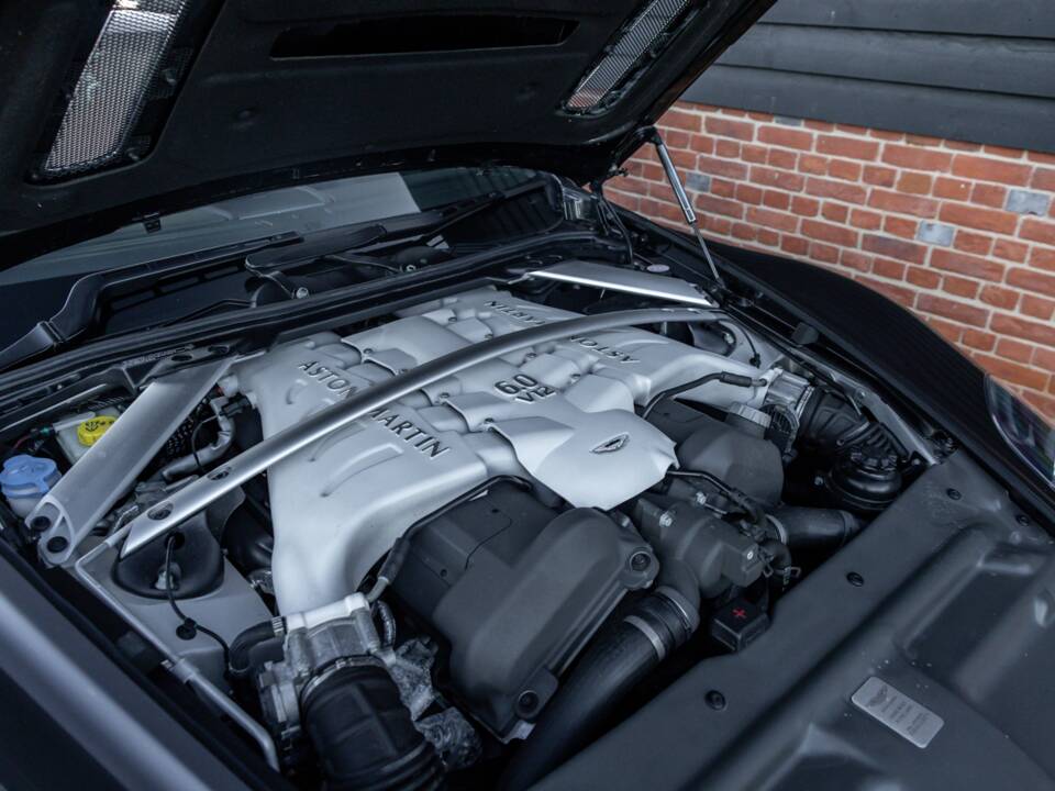 Afbeelding 52/69 van Aston Martin DBS (2012)