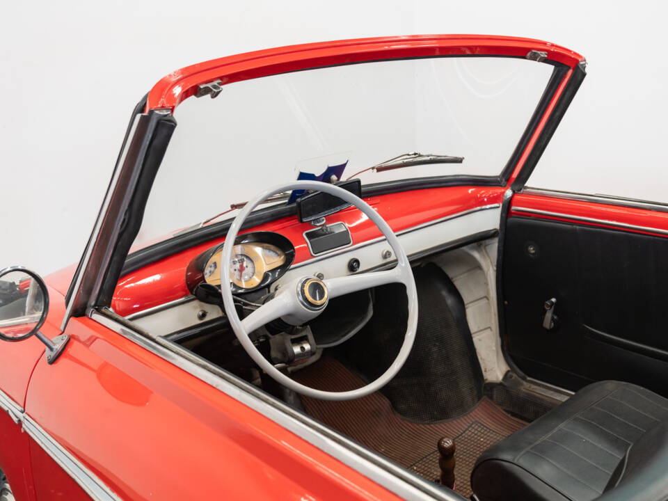 Immagine 16/29 di Autobianchi Bianchina Convertible (1967)