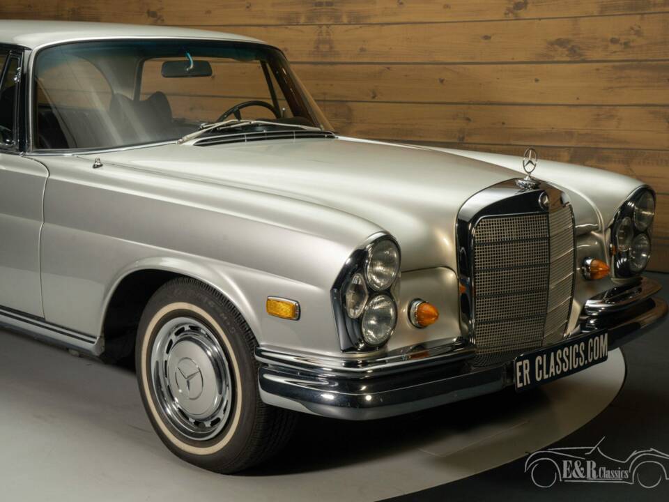 Bild 3/8 von Mercedes-Benz 280 SE (1970)