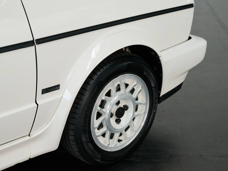 Image 39/50 of Volkswagen Golf Mk I Convertible 1.8 (1989)