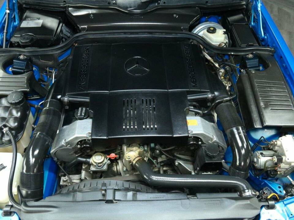 Image 41/50 de Mercedes-Benz SL 500 (1997)