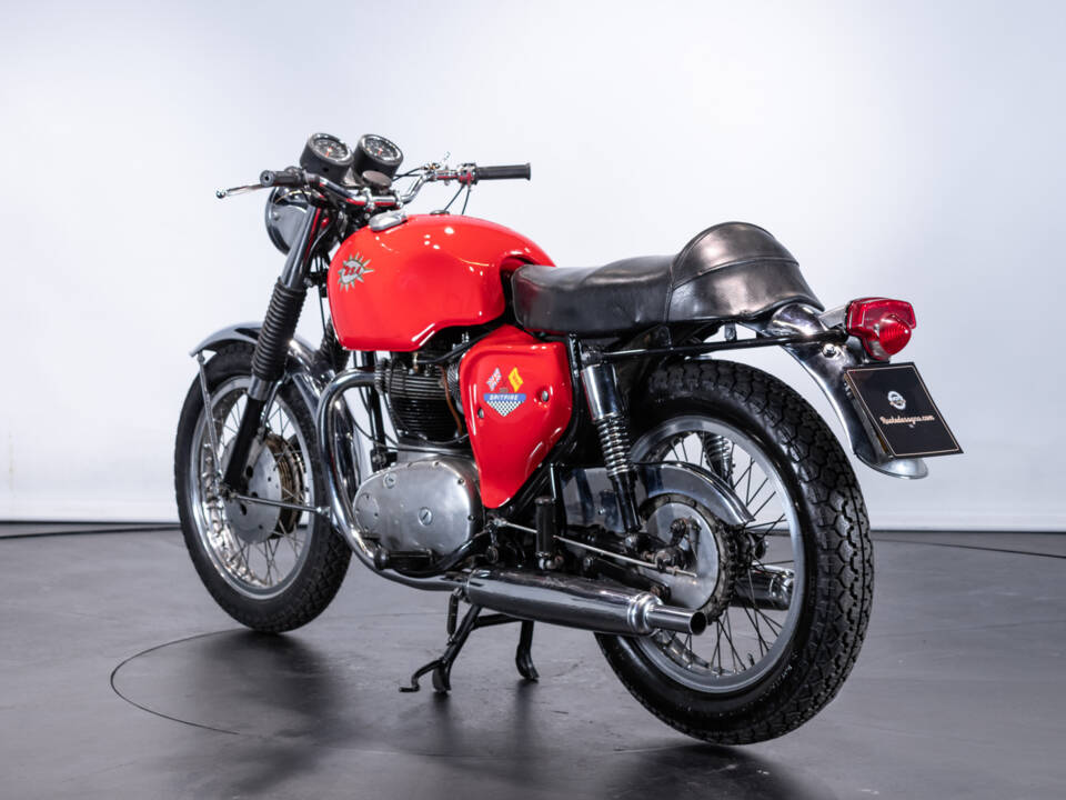 Bild 2/50 von BSA DUMMY (1967)