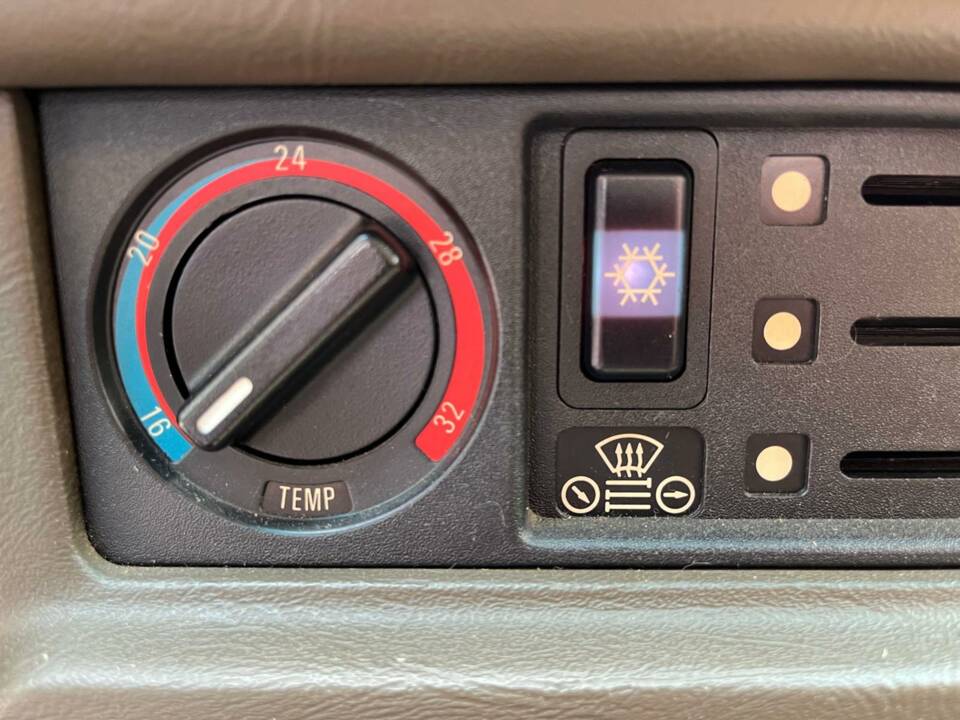 Image 9/41 of BMW 528i (1986)