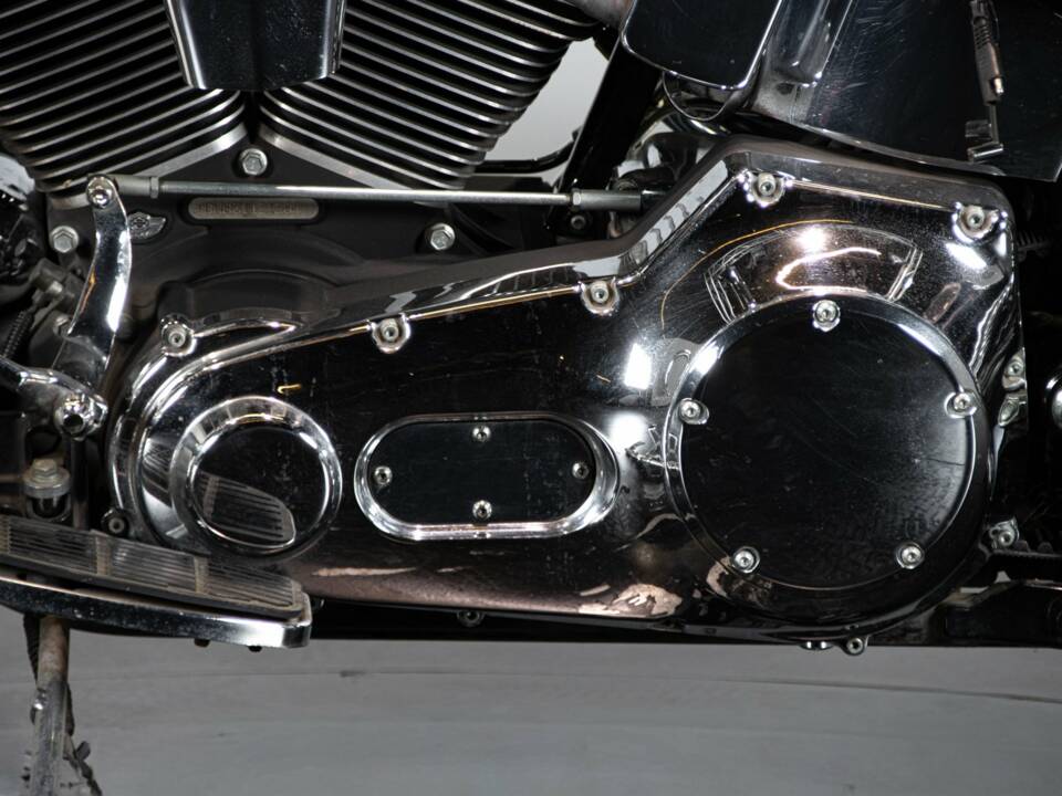 Bild 38/50 von Harley-Davidson DUMMY (2003)