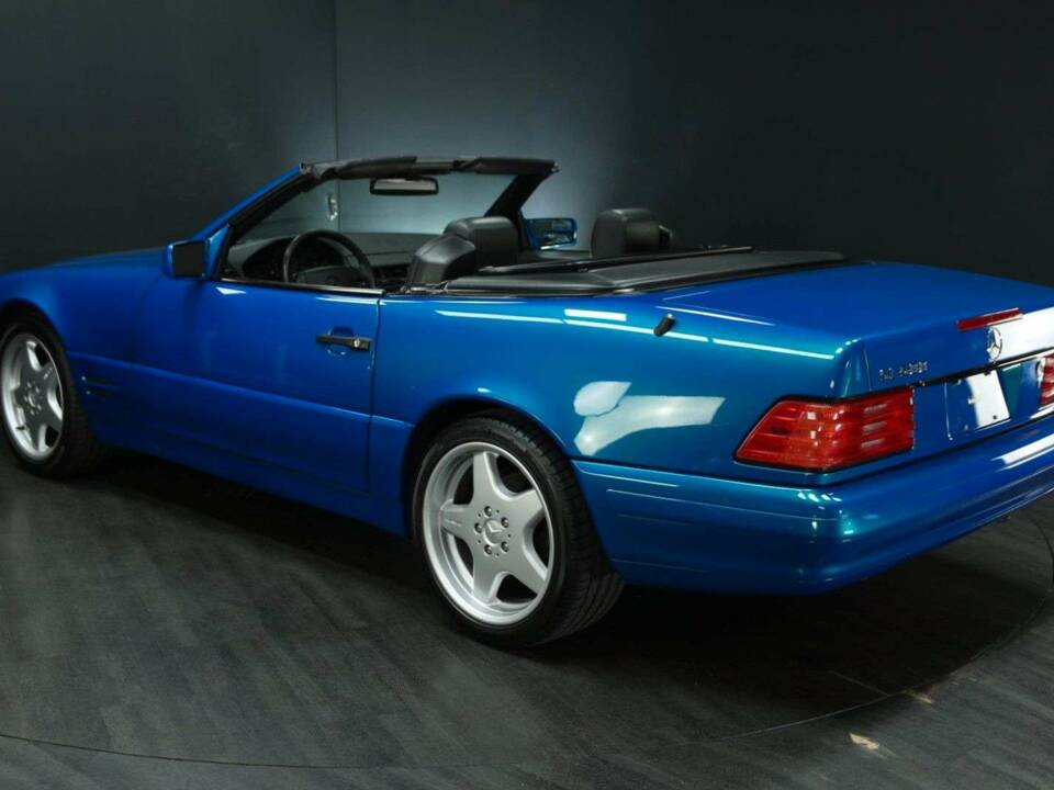 Image 4/50 de Mercedes-Benz SL 500 (1997)