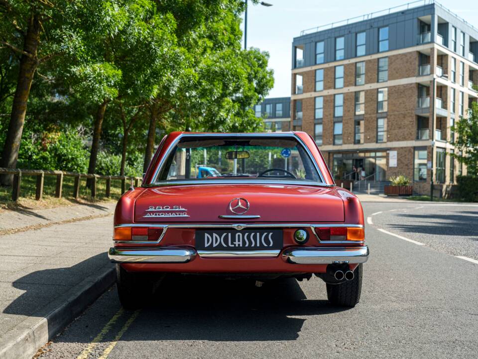 Image 12/33 of Mercedes-Benz 280 SL (1970)