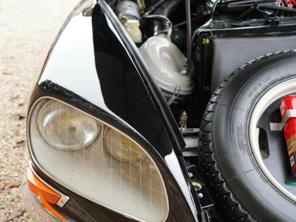 Image 26/50 of Citroën DS 23 Injection (1973)